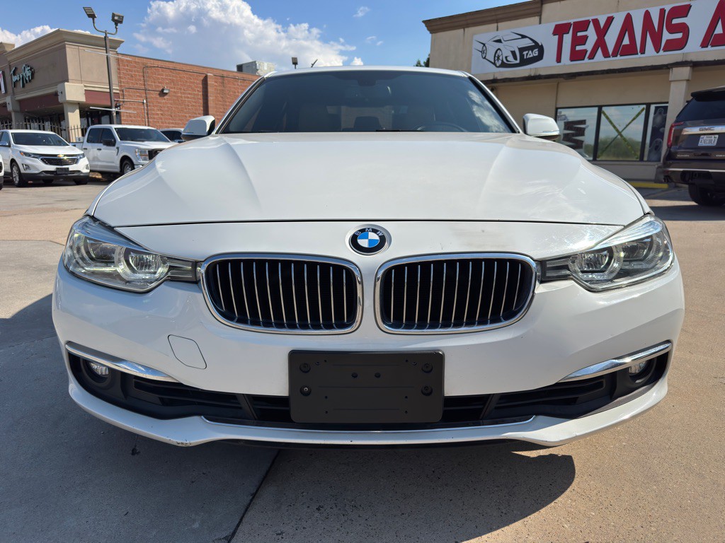 2018 BMW 3 Series Image 4