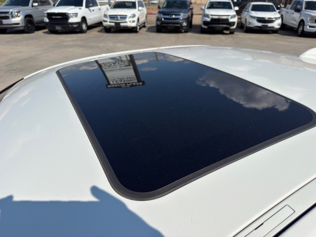 2018 BMW 3 Series Image 14