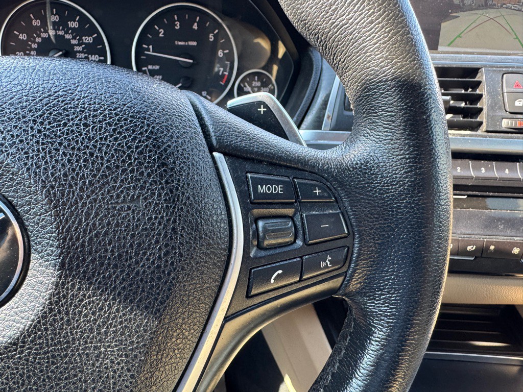 2018 BMW 3 Series Image 31