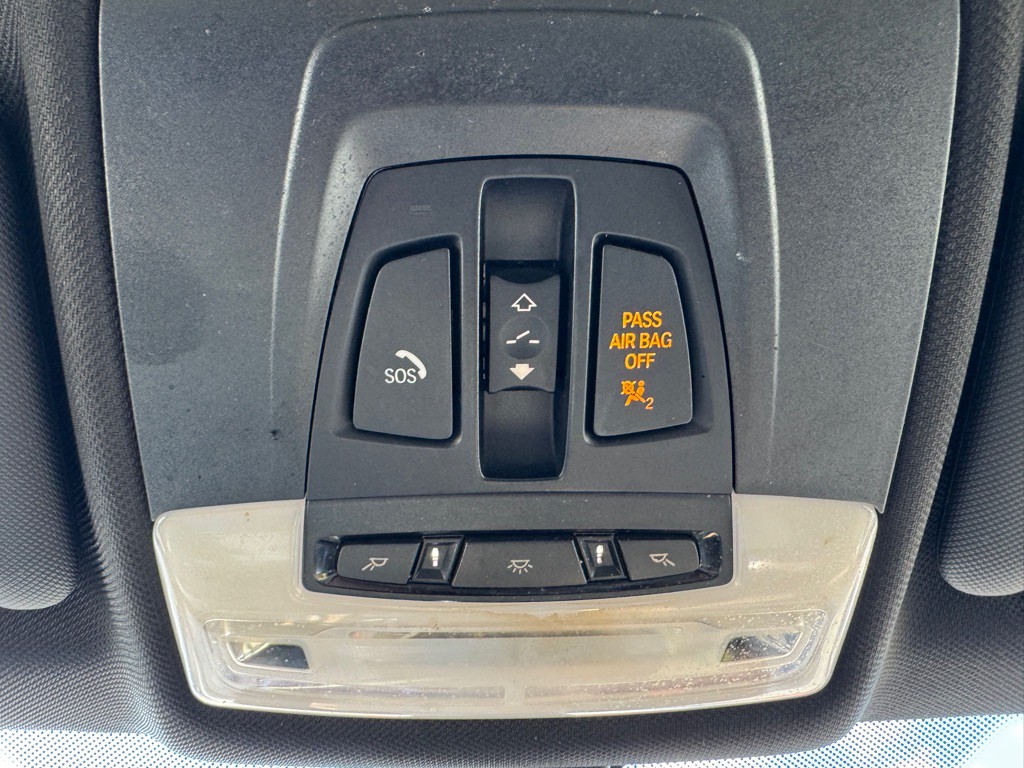 2018 BMW 3 Series Image 33