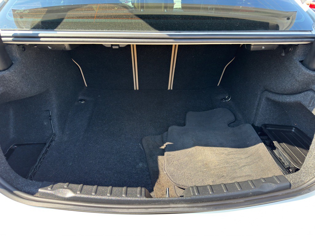 2018 BMW 3 Series Image 34