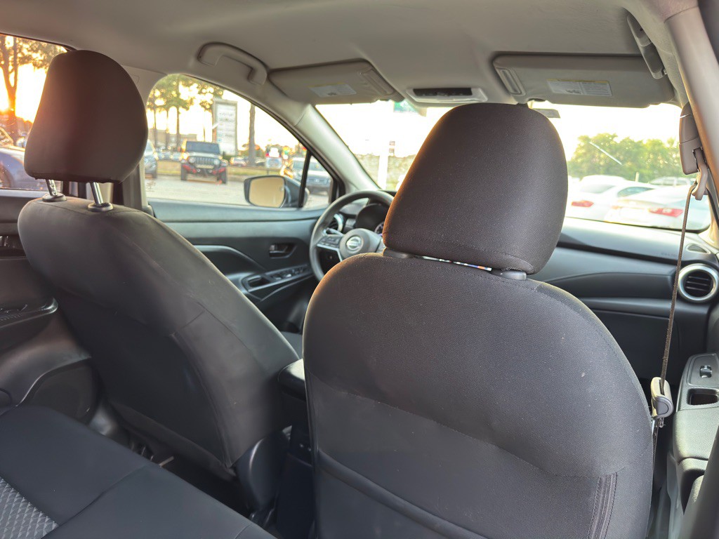 2021 Nissan Versa Image 17