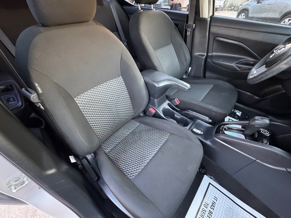 2021 Nissan Versa Image 19