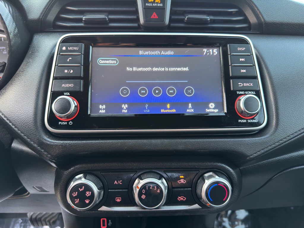 2021 Nissan Versa Image 27