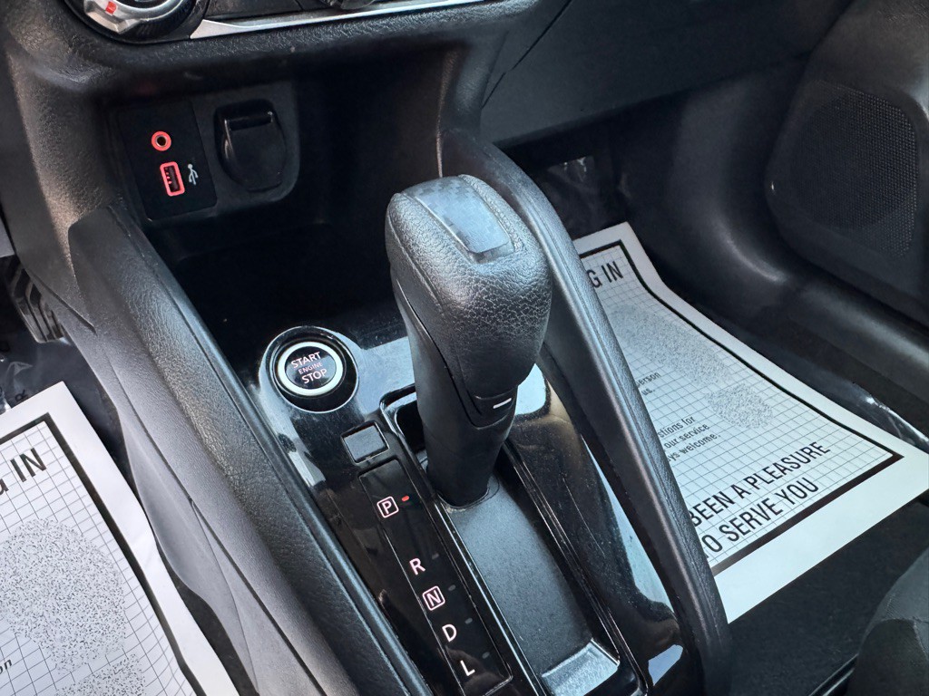 2021 Nissan Versa Image 28