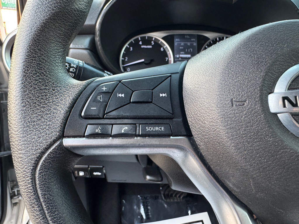 2021 Nissan Versa Image 30