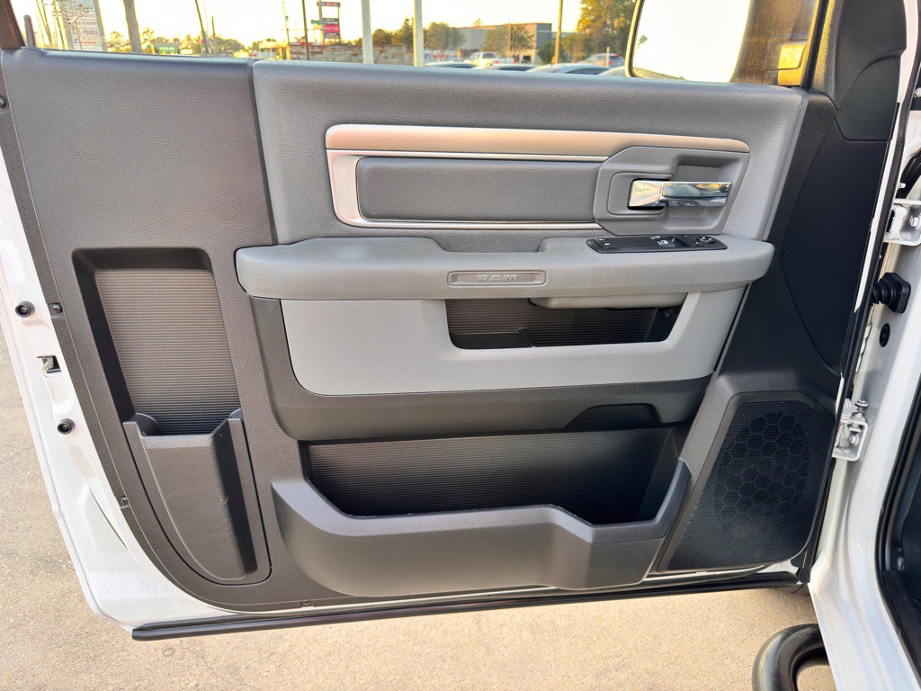 2017 RAM 1500 Image 15