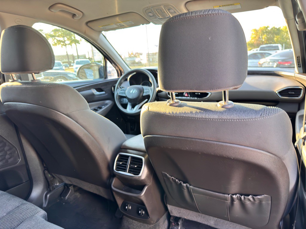 2020 Hyundai Santa Fe Image 17