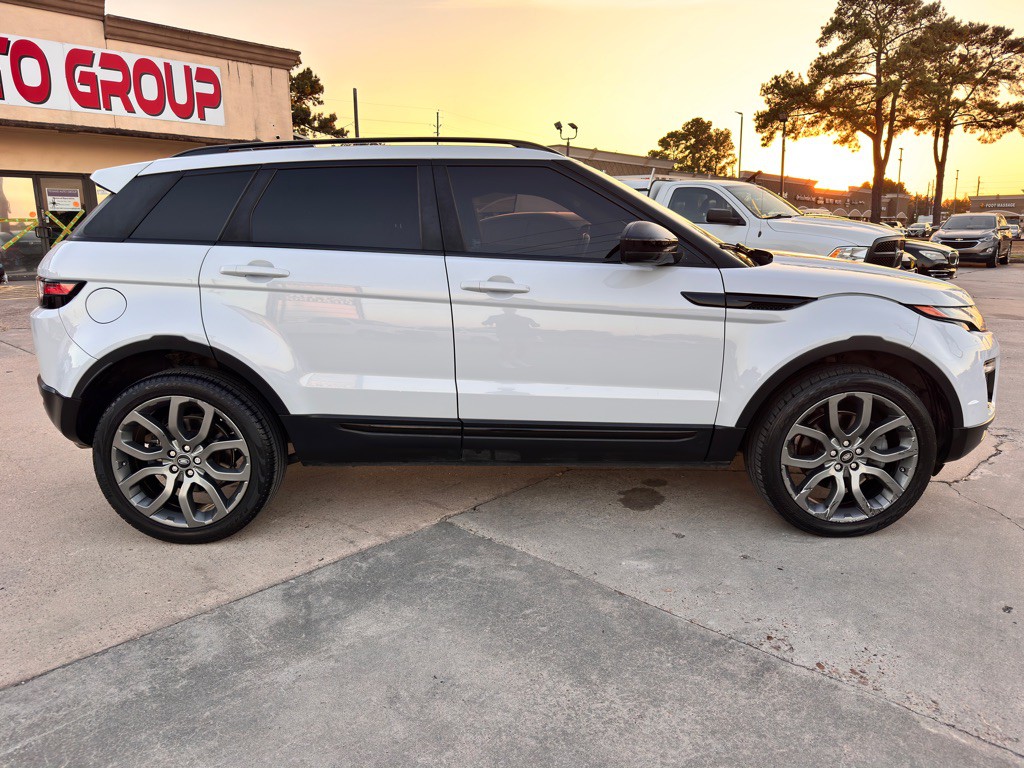 2016 Land Rover Range Rover Evoque Image 12