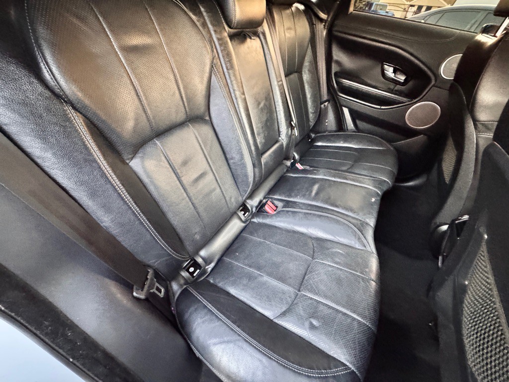 2016 Land Rover Range Rover Evoque Image 17