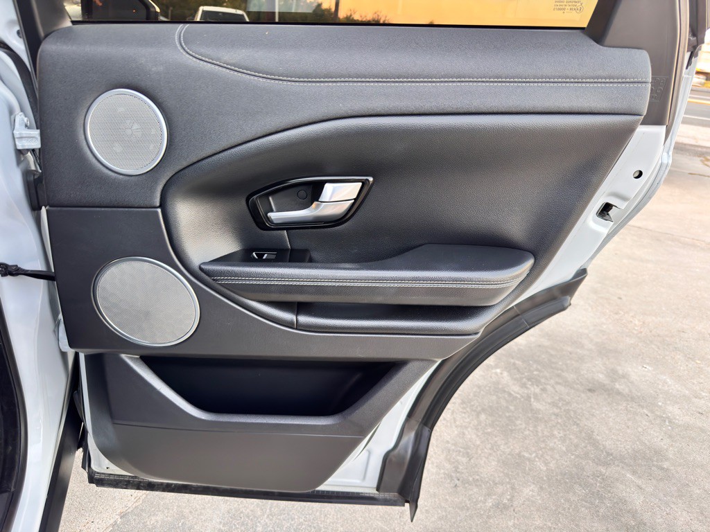 2016 Land Rover Range Rover Evoque Image 19