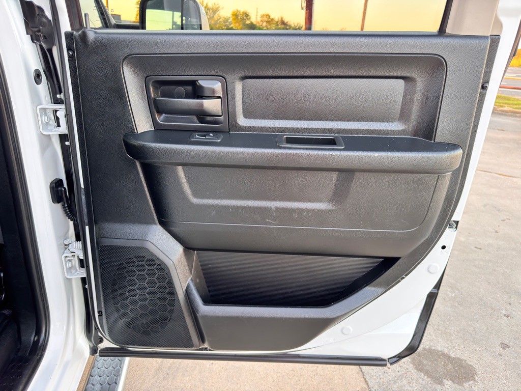 2017 RAM 1500 Image 19