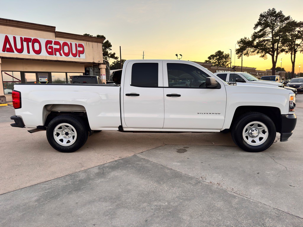 2017 Chevrolet Silverado 1500 Image 12