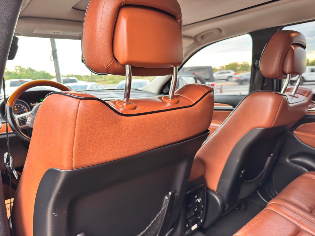 2012 Jeep Grand Cherokee Image 15