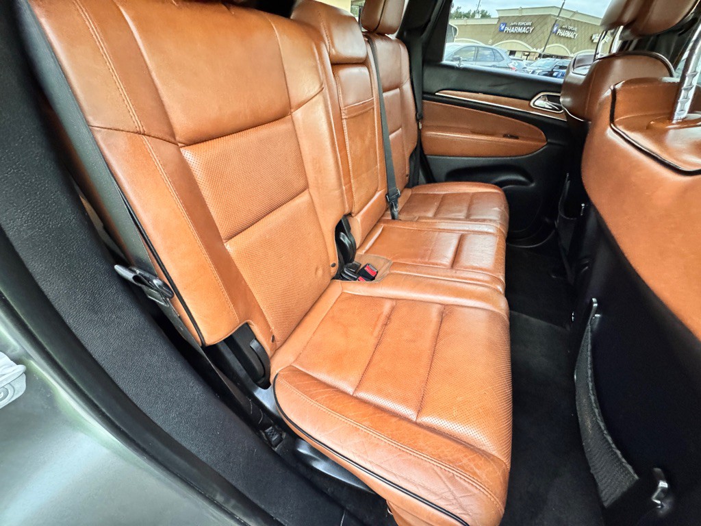 2012 Jeep Grand Cherokee Image 17