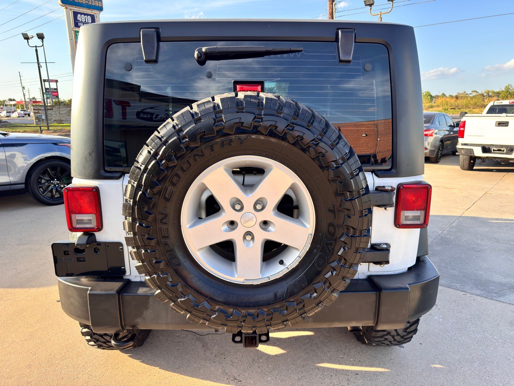 2016 Jeep Wrangler Image 10