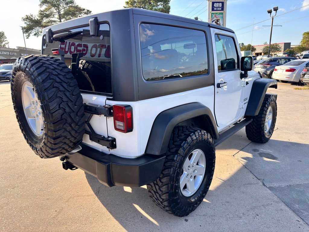 2016 Jeep Wrangler Image 11
