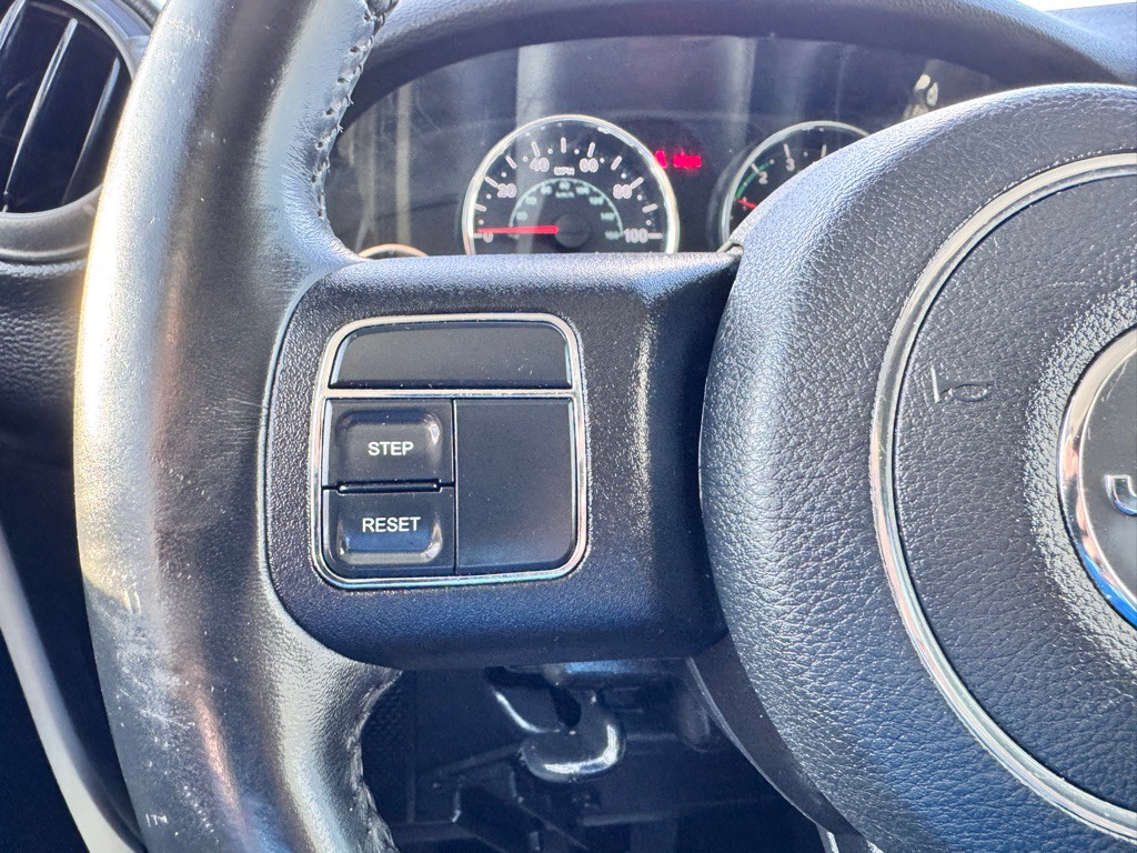 2016 Jeep Wrangler Image 29