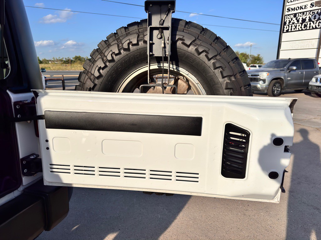 2016 Jeep Wrangler Image 31