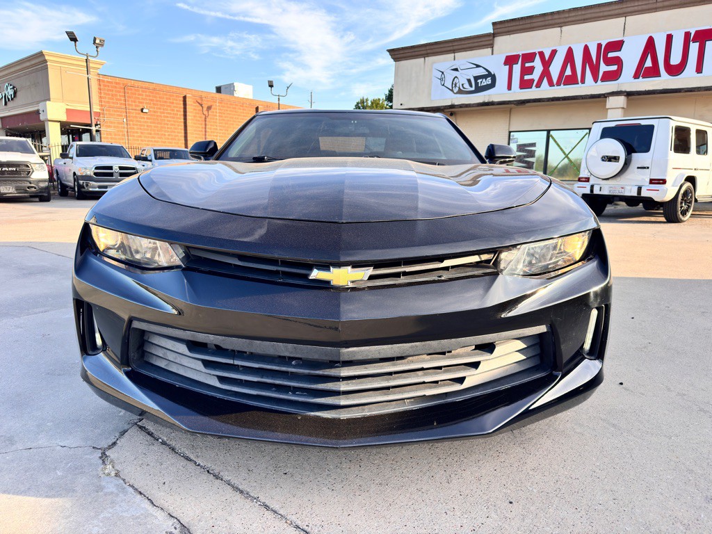 2017 Chevrolet Camaro Image 4