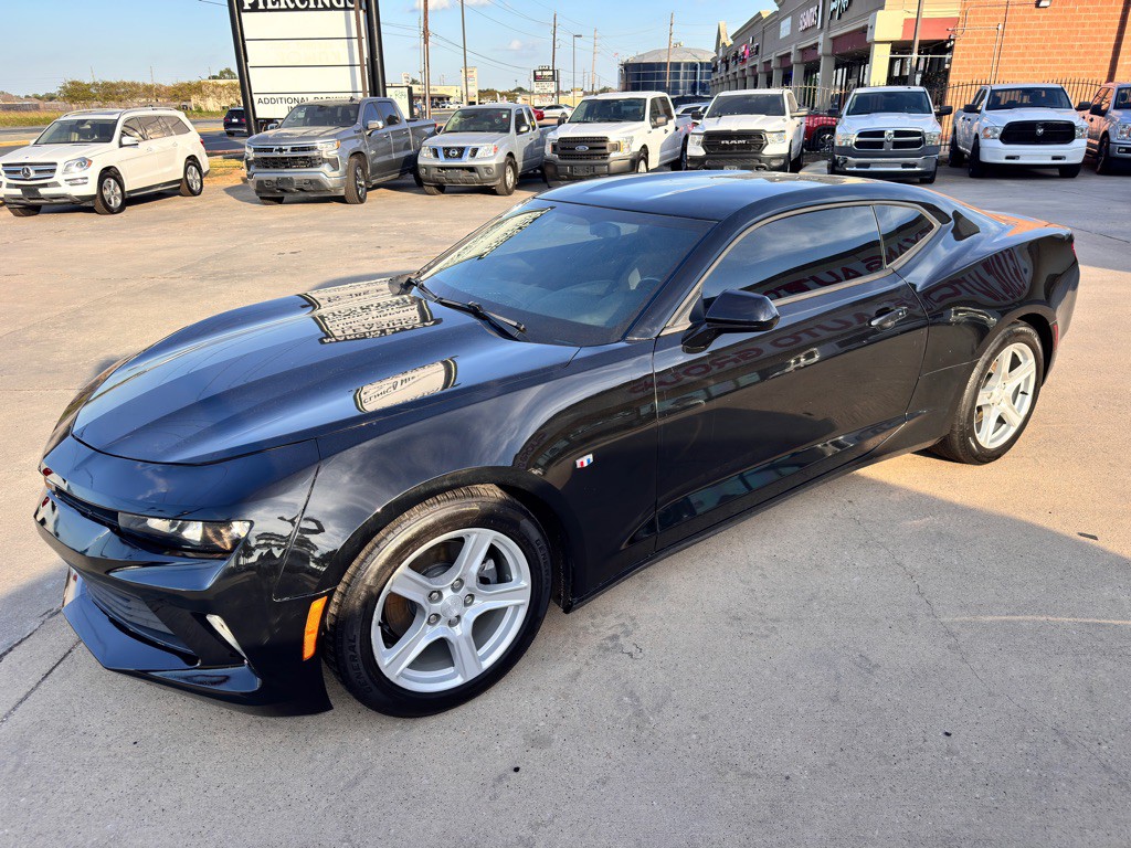 2017 Chevrolet Camaro Image 7