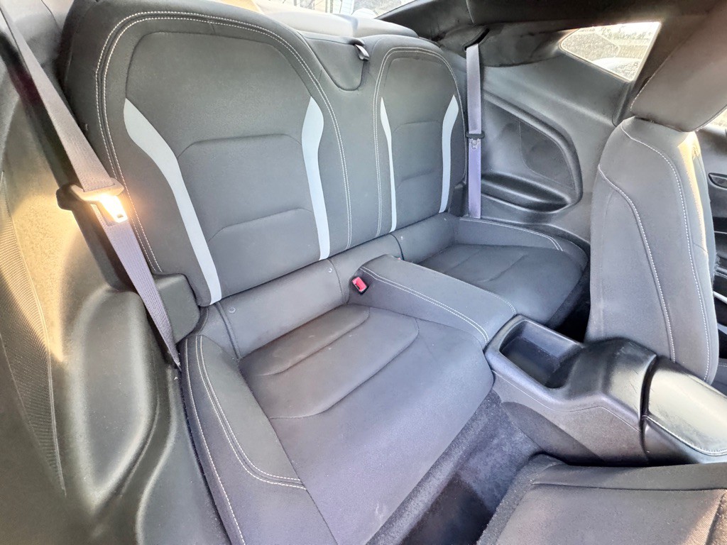 2017 Chevrolet Camaro Image 14