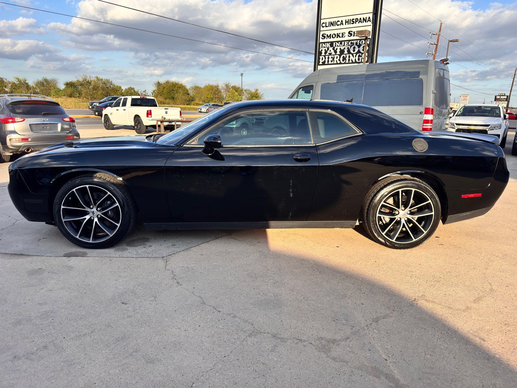 2018 Dodge Challenger Image 8