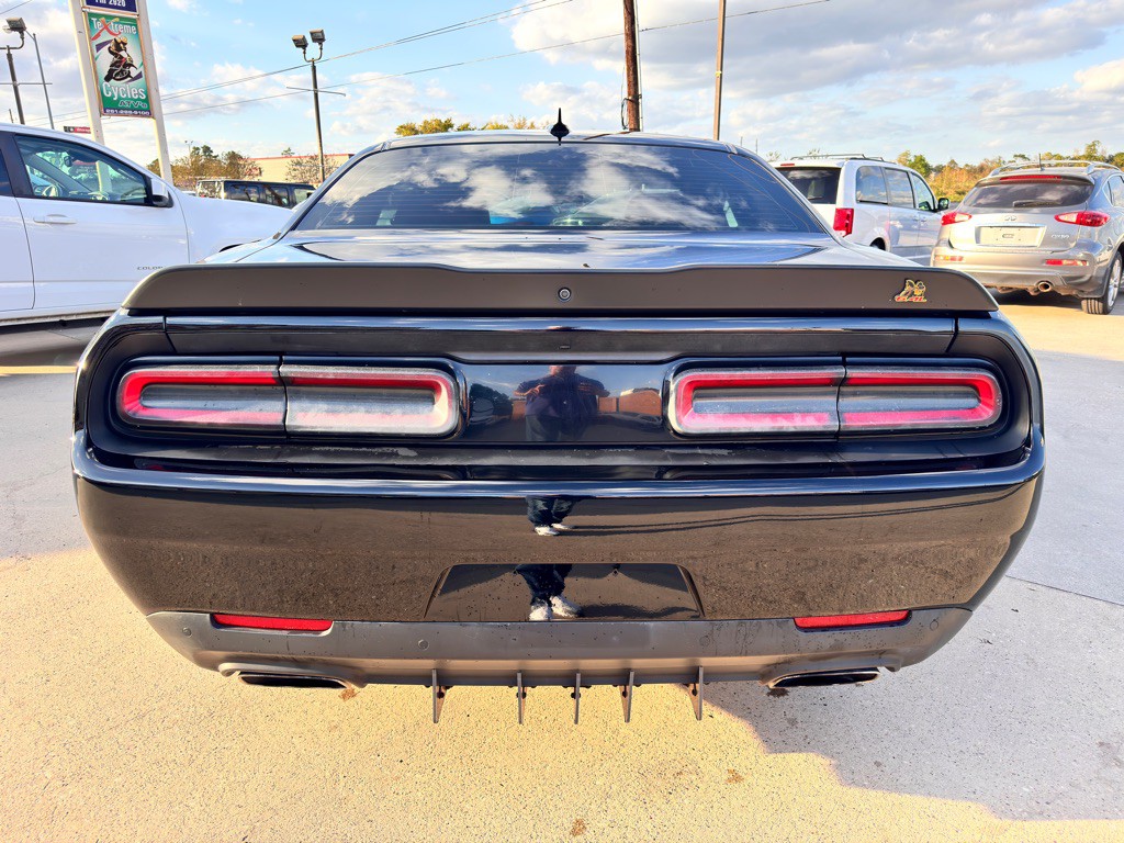 2018 Dodge Challenger Image 10