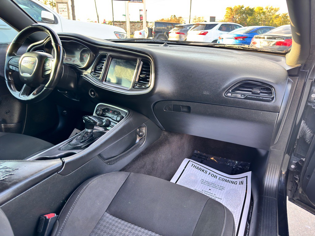 2018 Dodge Challenger Image 17