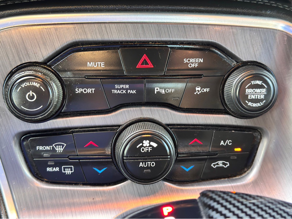 2018 Dodge Challenger Image 26