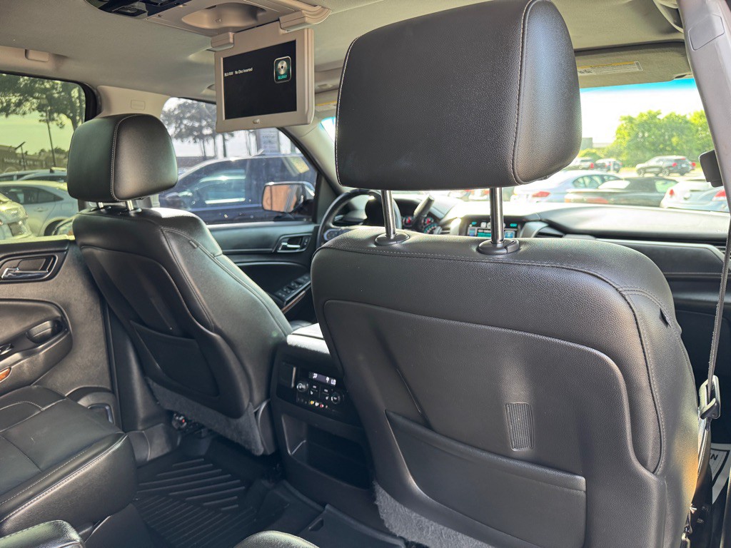 2015 Chevrolet Suburban Image 23