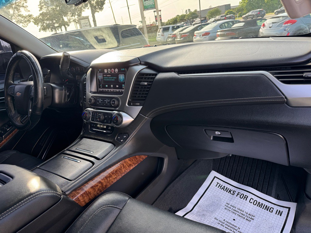 2015 Chevrolet Suburban Image 26