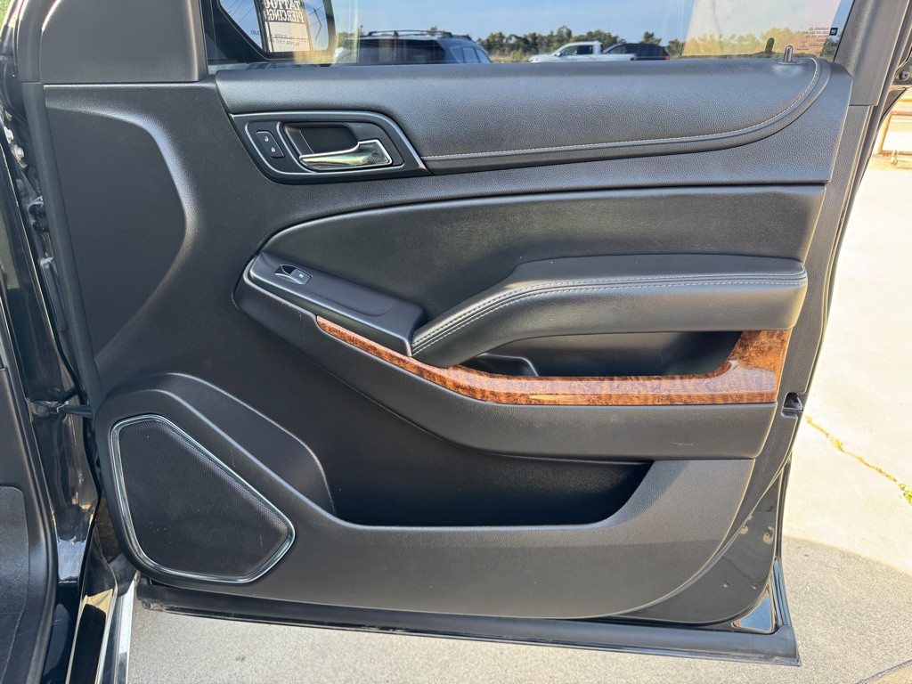 2015 Chevrolet Suburban Image 27