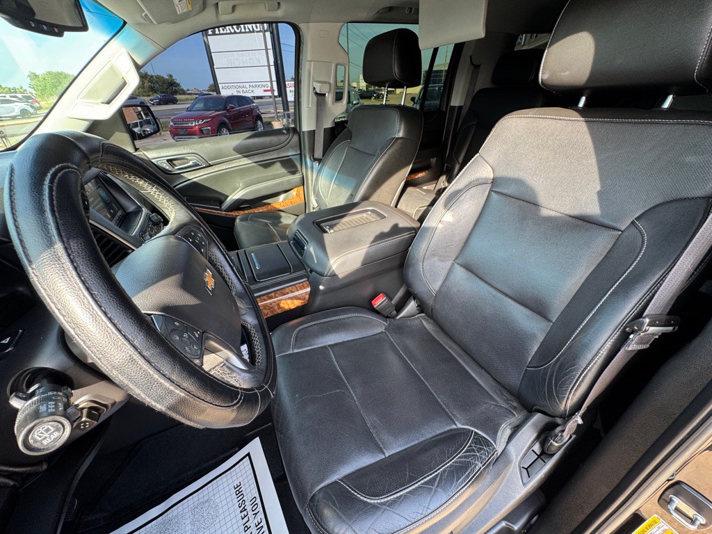 2015 Chevrolet Suburban Image 28
