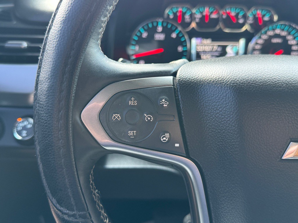 2015 Chevrolet Suburban Image 39