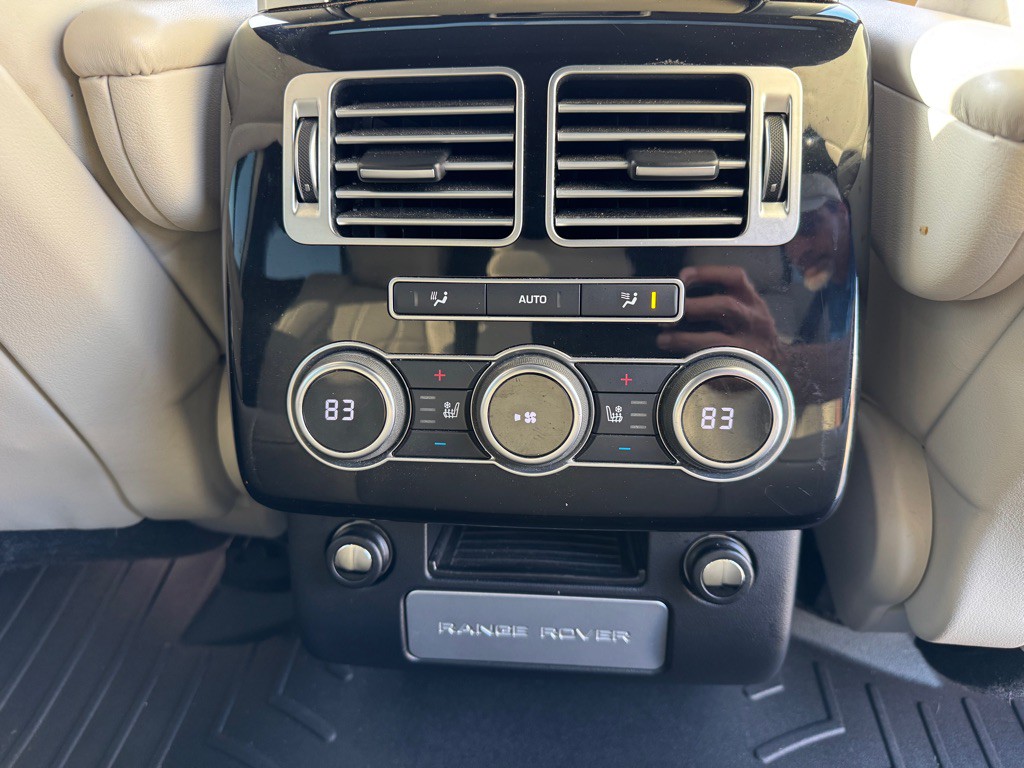 2017 Land Rover Range Rover Image 20