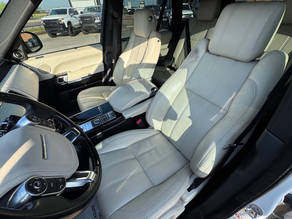 2017 Land Rover Range Rover Image 26