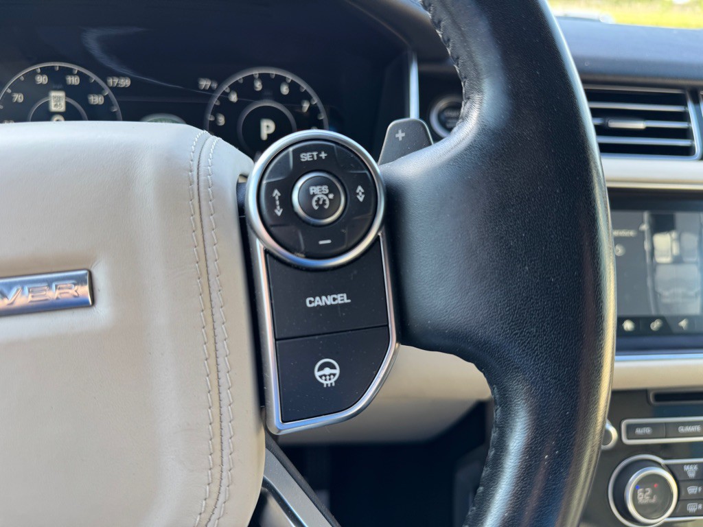 2017 Land Rover Range Rover Image 34