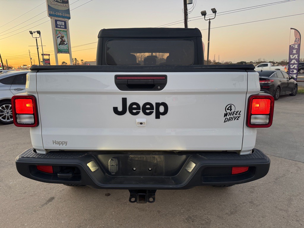2022 Jeep Gladiator Image 11