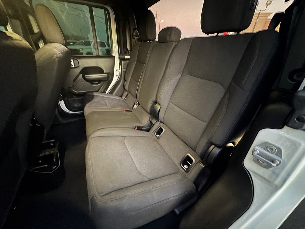 2022 Jeep Gladiator Image 18