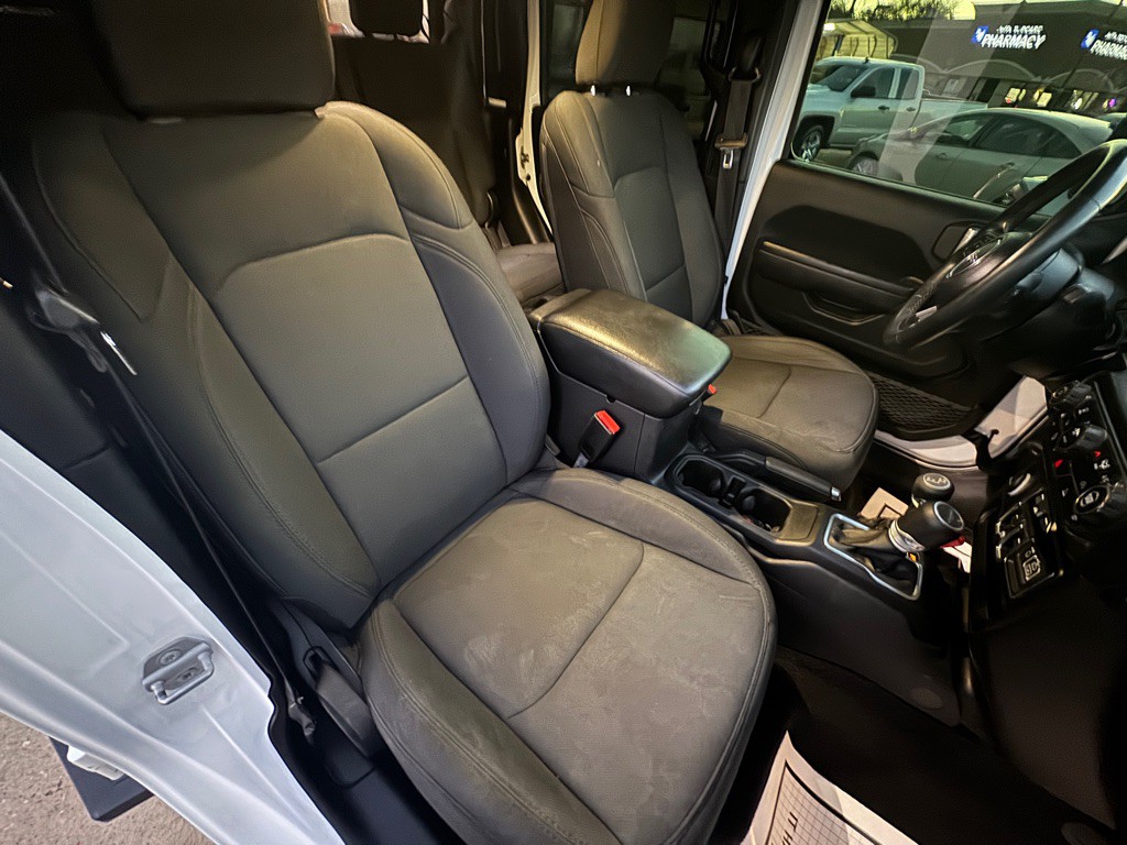 2022 Jeep Gladiator Image 24