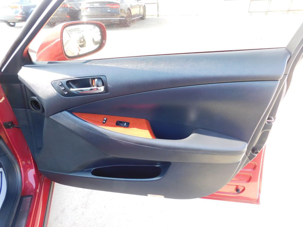2009 Lexus ES Image 38