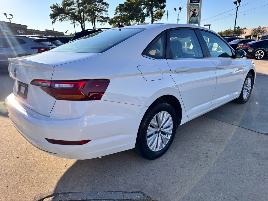 2019 Volkswagen Jetta Image 11