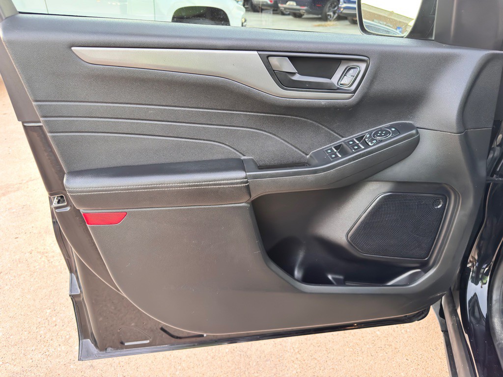 2023 Ford Escape Image 25