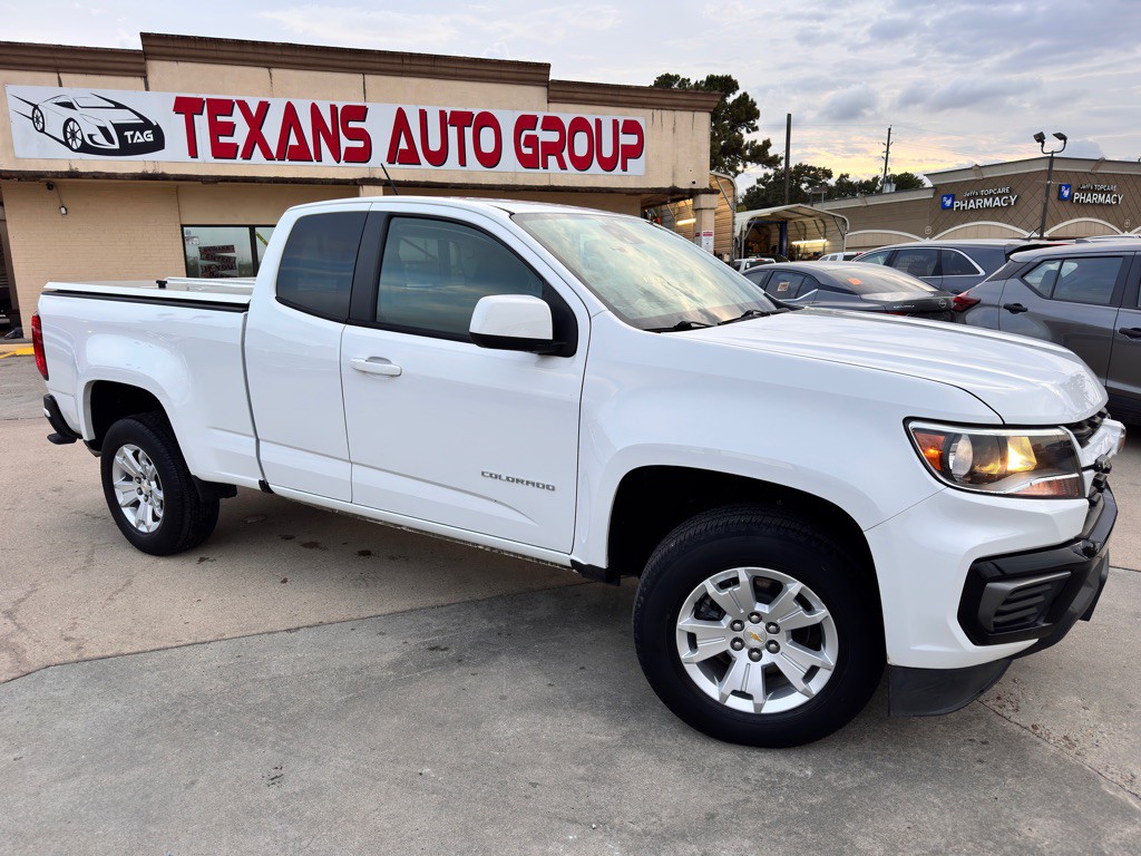 2022 Chevrolet Colorado Image 2