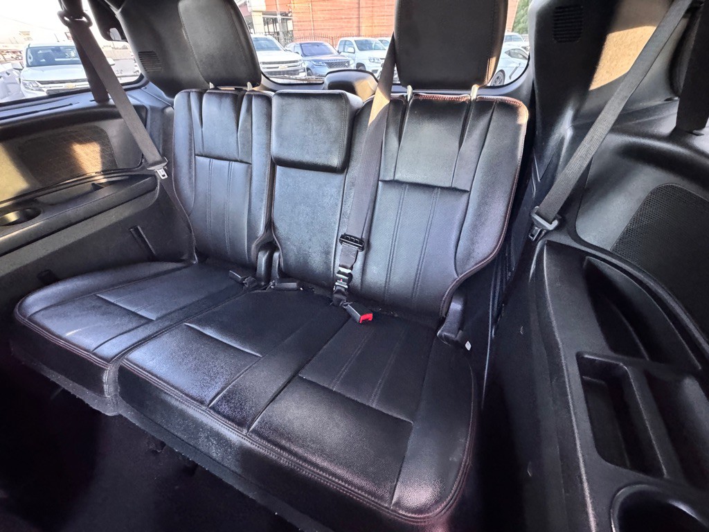 2017 Dodge Grand Caravan Image 9