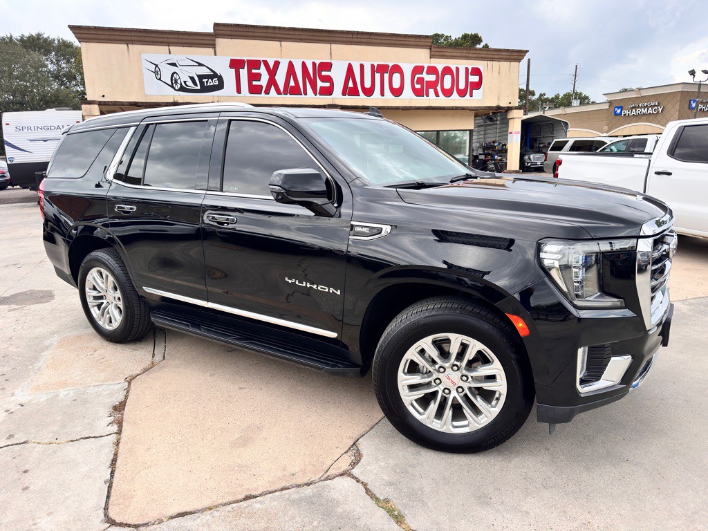 2022 GMC Yukon Image 2