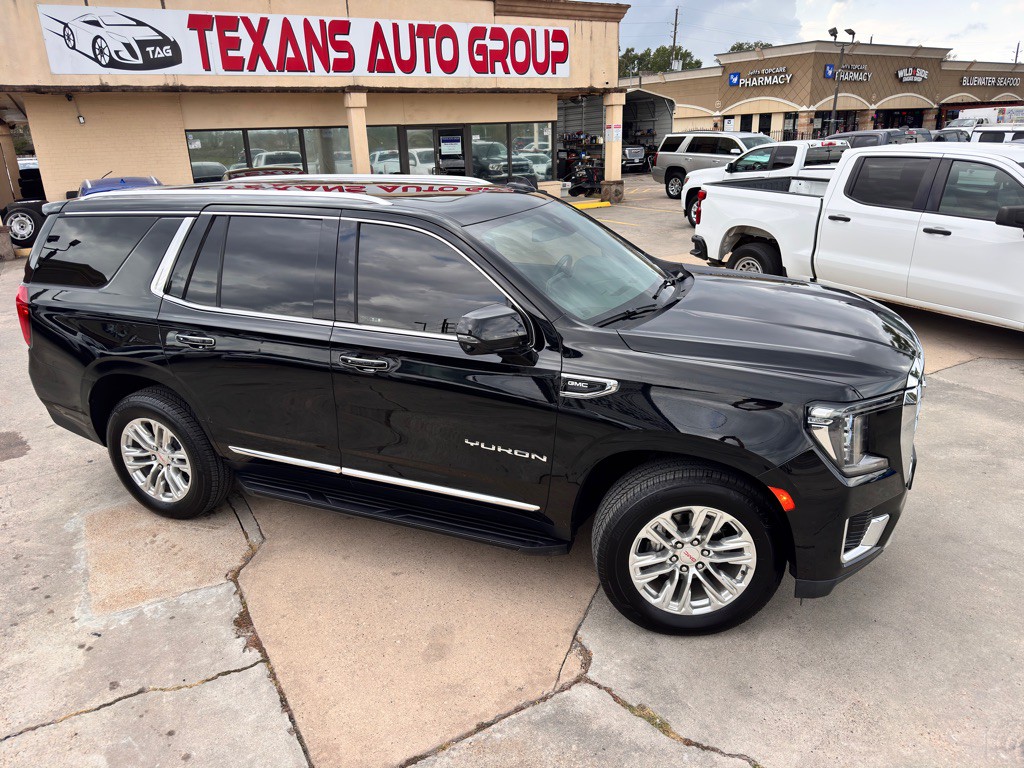 2022 GMC Yukon Image 3