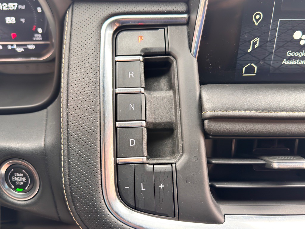 2022 GMC Yukon Image 32