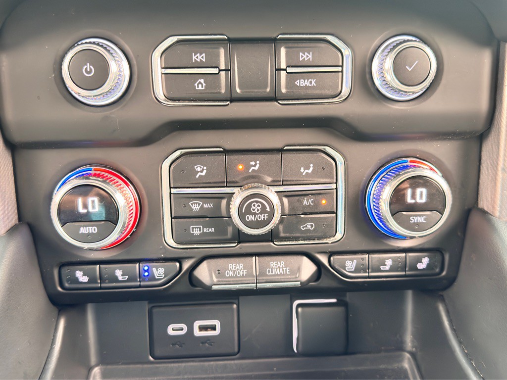 2022 GMC Yukon Image 35